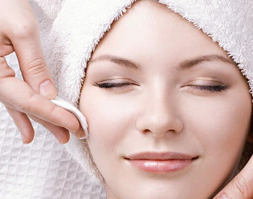 Kosmetik für die Junge Haut im Shop FitLine Kosmetik junge Haut